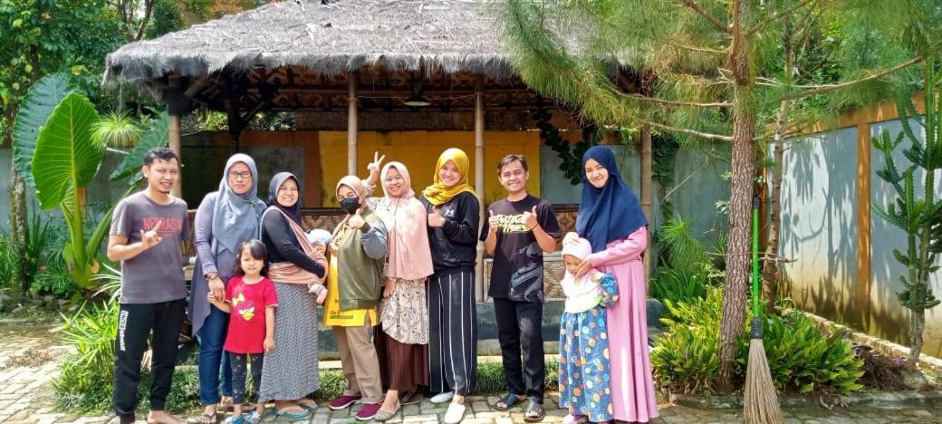 Villa Dhanty Bogor Dış mekan fotoğraf